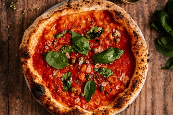 Pizzeria napolitaine à Toulon : le secret de nos pizzas d&rsquo;exception aux farines Petra